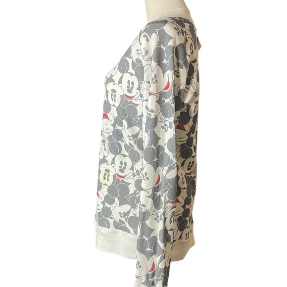~ Disney Mickey Sweatshirt
Reversable Pullover All Over
Mickey Mouse Large - Picture 7 of 12